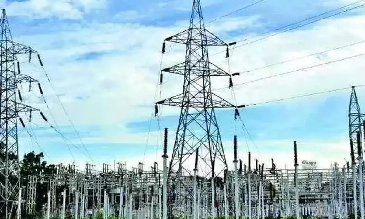 Andhra: एपी बिजली कर्मचारी जीओ 45 के तत्काल कार्यान्वयन की मांग करते हैं Andhra: एपी बिजली कर्मचारी जीओ 45 के तत्काल कार्यान्वयन की मांग करते हैं