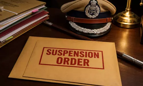 Telangana DGP का बड़ा एक्शन: नाबालिग पोती को कार थमाने वाला पुलिसकर्मी सस्पेंड