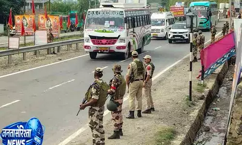 Jammu and Kashmir में कई वाहनों की टक्कर, 18 घायल