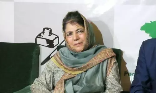 Srinagar: 1931 के शहीदों के मुद्दे पर भाजपा पर महबूबा मुफ्ती का हमला Srinagar: 1931 के शहीदों के मुद्दे पर भाजपा पर महबूबा मुफ्ती का हमला