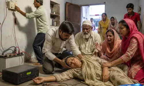 Muzaffarnagar, में बिजली का कहर, करंट से महिला की गई जान Muzaffarnagar, में बिजली का कहर, करंट से महिला की गई जान
