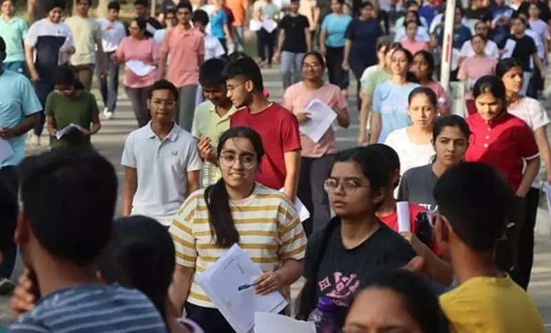 Assam में रोजगार की भारी मांग: 15.43 लाख से ज्यादा एक्टिव जॉब सीकर्स Assam में रोजगार की भारी मांग: 15.43 लाख से ज्यादा एक्टिव जॉब सीकर्स