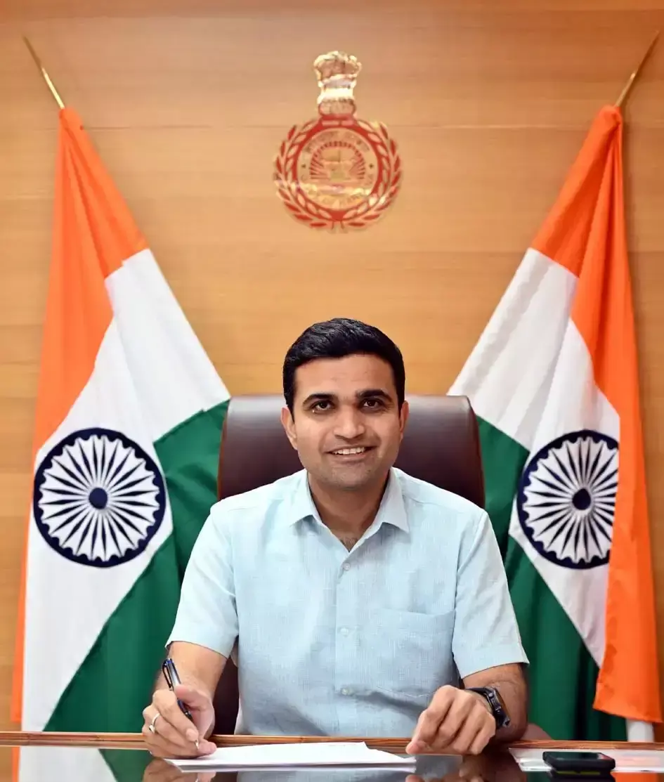 Hisar: हिसार में सोलर पावर को बढ़ावा, डीएचबीवीएन ने हासिल किया नया रिकॉर्ड Hisar: हिसार में सोलर पावर को बढ़ावा, डीएचबीवीएन ने हासिल किया नया रिकॉर्ड