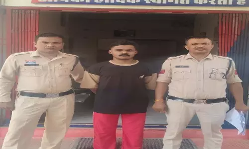 धमतरी में जिला बदर आरोपी गिरफ्तार