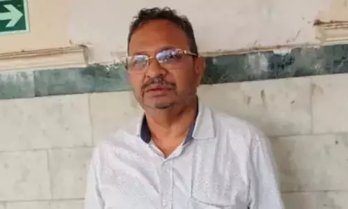 पूर्व अधिकारी के ठिकानों से मिला था खजाना पूर्व अधिकारी के ठिकानों से मिला था खजाना