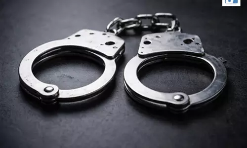 दिल्ली : लगातार तलाशी अभियान के बाद कनॉट प्लेस पुलिस ने फरार अपराधी को दबोचा दिल्ली : लगातार तलाशी अभियान के बाद कनॉट प्लेस पुलिस ने फरार अपराधी को दबोचा