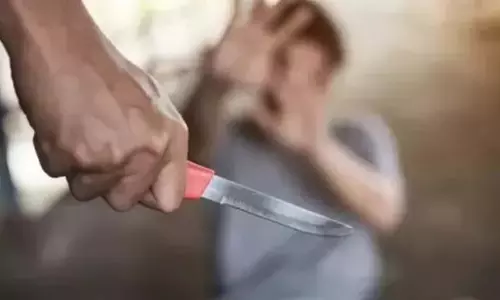 बहन से बातचीत बनी विवाद की वजह बहन से बातचीत बनी विवाद की वजह