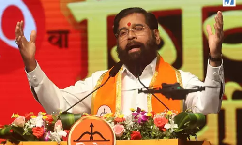 ब्रेकिंग न्यूज आने वाली है, एकनाथ शिंदे के इस बयान से महाराष्ट्र की राजनीति में हलचल ब्रेकिंग न्यूज आने वाली है, एकनाथ शिंदे के इस बयान से महाराष्ट्र की राजनीति में हलचल
