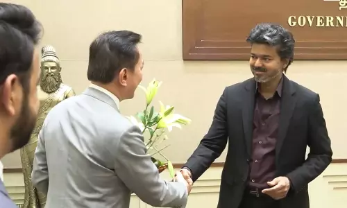 मुख्यमंत्री सी. जोसेफ विजय से मिले विनग्रुप एशिया के एमडी मुख्यमंत्री सी. जोसेफ विजय से मिले विनग्रुप एशिया के एमडी