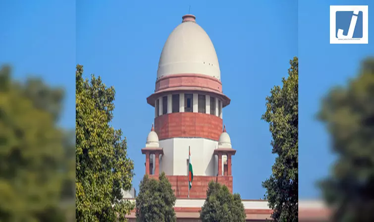 सुप्रीम कोर्ट आज राम मंदिर ट्रस्ट में वित्तीय अनियमितताओं को लेकर दायर जनहित याचिकाओं पर करेगा सुनवाई सुप्रीम कोर्ट आज राम मंदिर ट्रस्ट में वित्तीय अनियमितताओं को लेकर दायर जनहित याचिकाओं पर करेगा सुनवाई