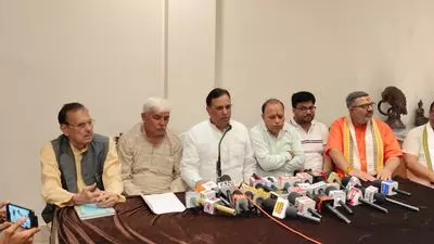 Chandigarh: हरियाणा ओलंपिक एसोसिएशन ने स्टेडियमों की दुर्दशा पर उपायुक्त को घेरा Chandigarh: हरियाणा ओलंपिक एसोसिएशन ने स्टेडियमों की दुर्दशा पर उपायुक्त को घेरा