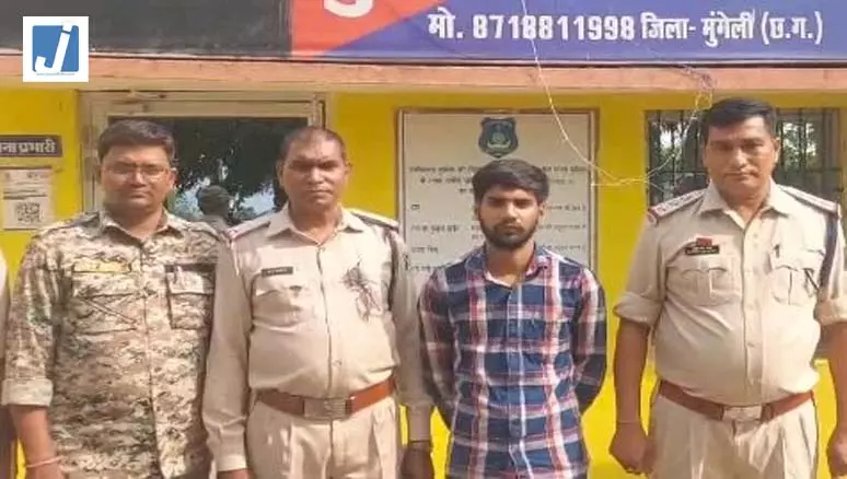 विश्वासघात: कपड़ा दुकान में 4 साल से काम कर रहे कर्मचारी ने उड़ाए लाखों विश्वासघात: कपड़ा दुकान में 4 साल से काम कर रहे कर्मचारी ने उड़ाए लाखों