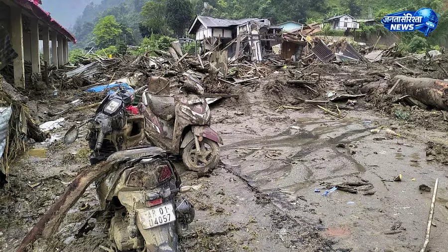 Arunachal : बाढ़ और भूस्खलन का कहर, 97 हजार से अधिक लोग प्रभावित, सात की मौत Arunachal : बाढ़ और भूस्खलन का कहर, 97 हजार से अधिक लोग प्रभावित, सात की मौत