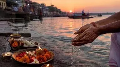 आषाढ़ अमावस्या 2026: पितृदोष से मुक्ति के लिए राशि अनुसार करें ये दान आषाढ़ अमावस्या 2026: पितृदोष से मुक्ति के लिए राशि अनुसार करें ये दान