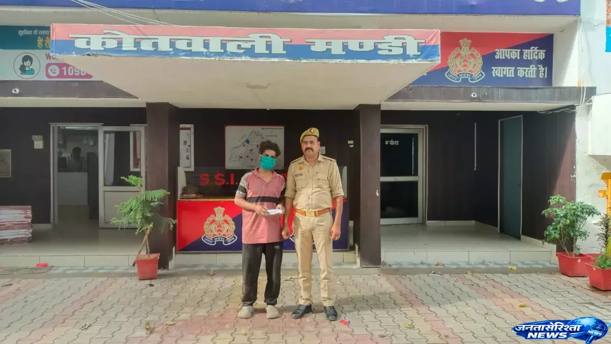 Illegal weapons रखने वाला आरोपी गिरफ्तार Illegal weapons रखने वाला आरोपी गिरफ्तार
