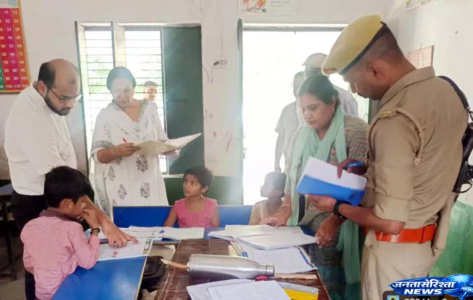 Shahpur के काकड़ा में बदहाल पंचायत भवन पर गिरी गाज, जल्द बनेगा नया सचिवालय Shahpur के काकड़ा में बदहाल पंचायत भवन पर गिरी गाज, जल्द बनेगा नया सचिवालय