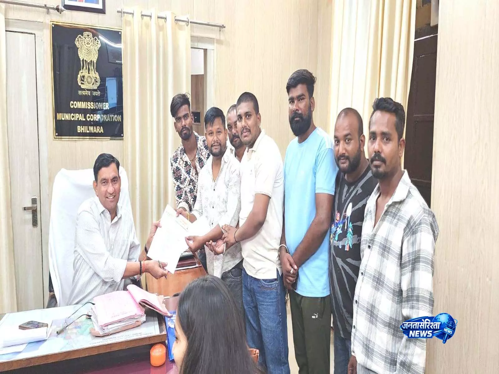 जर्जर सराय बनी हादसे का सबब, वार्डवासियों ने नगर निगम से की तत्काल पुनर्निर्माण की मांग जर्जर सराय बनी हादसे का सबब, वार्डवासियों ने नगर निगम से की तत्काल पुनर्निर्माण की मांग