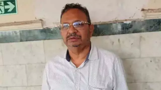 पूर्व अधिकारी के ठिकानों से मिला था खजाना