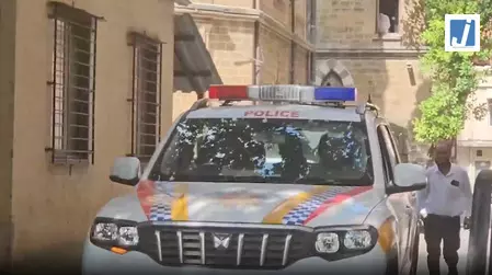 बच्ची के यौन शोषण का आरोपी सुरक्षा गार्ड 18 जुलाई तक पुलिस हिरासत में भेजा गया बच्ची के यौन शोषण का आरोपी सुरक्षा गार्ड 18 जुलाई तक पुलिस हिरासत में भेजा गया