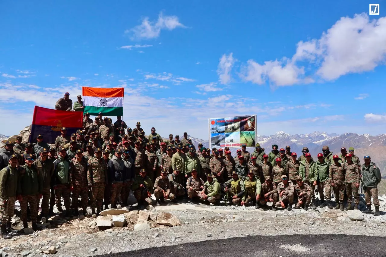 ऑपरेशन विजय की 27वीं वर्षगांठ पर भारतीय सेना का ‘गन हिल अभियान ऑपरेशन विजय की 27वीं वर्षगांठ पर भारतीय सेना का ‘गन हिल अभियान