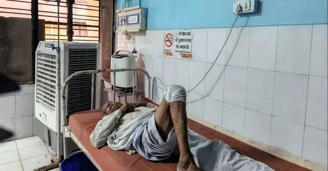 चित्रकूट यात्रा पर निकले श्रद्धालुओं के साथ हादसा चित्रकूट यात्रा पर निकले श्रद्धालुओं के साथ हादसा