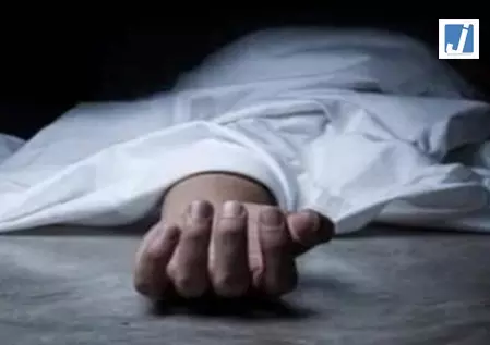 ग्रेटर नोएडा और नोएडा में दो अलग-अलग स्थानों पर मिले शव, जांच में जुटी पुलिस ग्रेटर नोएडा और नोएडा में दो अलग-अलग स्थानों पर मिले शव, जांच में जुटी पुलिस