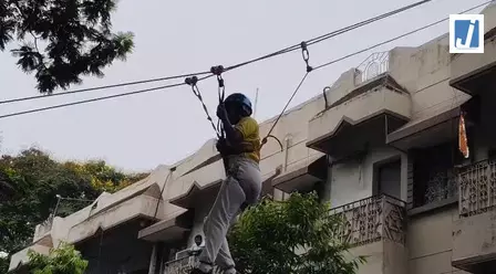 सिविल डिफेंस की एयर रेड और ब्लैकआउट मॉक ड्रिल, आपदा प्रबंधन तैयारियों का हुआ अभ्यास सिविल डिफेंस की एयर रेड और ब्लैकआउट मॉक ड्रिल, आपदा प्रबंधन तैयारियों का हुआ अभ्यास