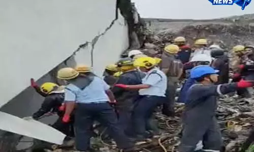 9 मजदूरों की मौत के बाद बड़ा एक्शन, पुणे प्लांट हादसे में एंटनी कंपनी पर FIR दर्ज 9 मजदूरों की मौत के बाद बड़ा एक्शन, पुणे प्लांट हादसे में एंटनी कंपनी पर FIR दर्ज