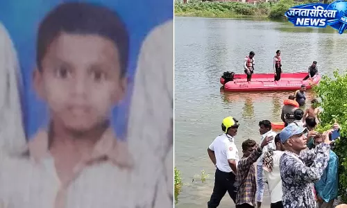 मुंबई: पानी भरे गड्ढे में डूबा बच्चा, NDRF ने 3 घंटे बाद निकाला शव मुंबई: पानी भरे गड्ढे में डूबा बच्चा, NDRF ने 3 घंटे बाद निकाला शव