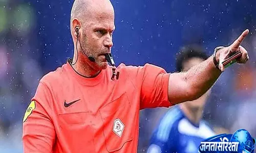 FIFA वर्ल्ड कप 2026 से बाहर किए गए डच रेफरी रॉब डाइपरिंक का 38 साल की उम्र में निधन FIFA वर्ल्ड कप 2026 से बाहर किए गए डच रेफरी रॉब डाइपरिंक का 38 साल की उम्र में निधन
