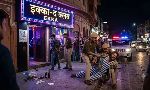 Bharatpur ओपन जेल से फरार होकर जयपुर के नाइट क्लब पहुंचे दो कैदी Bharatpur ओपन जेल से फरार होकर जयपुर के नाइट क्लब पहुंचे दो कैदी