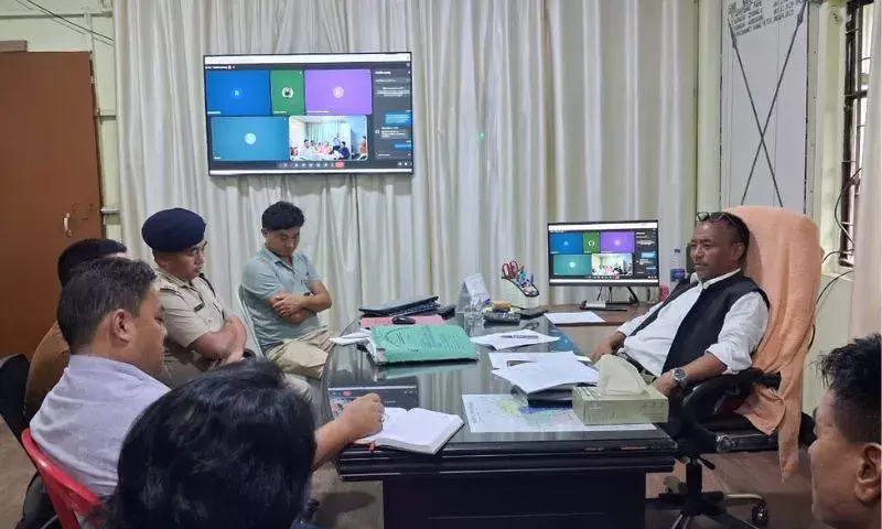Manipur: कामजोंग के डीसी ने वाइब्रेंट विलेज प्रोग्राम की समीक्षा की