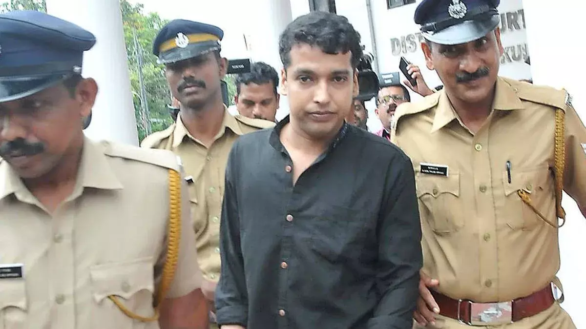 एक्ट्रेस असॉल्ट केस: पल्सर सुनी को राहत नहीं, हाई कोर्ट ने ठुकराई याचिका एक्ट्रेस असॉल्ट केस: पल्सर सुनी को राहत नहीं, हाई कोर्ट ने ठुकराई याचिका