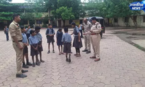 रायपुर पुलिस की पिंक पेट्रोल यूनिट सक्रिय रायपुर पुलिस की पिंक पेट्रोल यूनिट सक्रिय