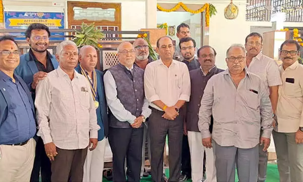 Andhra: रोटरी श्रीदुर्गा-तापड़िया डायग्नोस्टिक सेंटर खुला Andhra: रोटरी श्रीदुर्गा-तापड़िया डायग्नोस्टिक सेंटर खुला