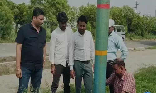 Rain में करंट के खतरे को रोकने की कवायद, बिजली पोल ढकने में जुटा विभाग Rain में करंट के खतरे को रोकने की कवायद, बिजली पोल ढकने में जुटा विभाग
