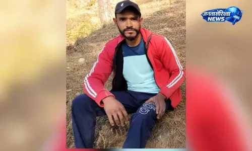 युवक का संदिग्ध हालात में मिला शव, मैक्स वाहन चालक पर हत्या का आरोप