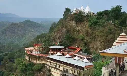 हिमाचल मंदिर चढ़ावा विवाद, ऑडिट में सामने आई अनियमितता हिमाचल मंदिर चढ़ावा विवाद, ऑडिट में सामने आई अनियमितता