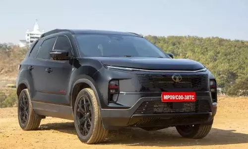 SUV खरीदने वालों को झटका, महंगी हुई Tata Safari SUV खरीदने वालों को झटका, महंगी हुई Tata Safari