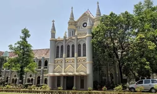 अविवाहित बेटी के भरण-पोषण पर कोर्ट का फैसला अविवाहित बेटी के भरण-पोषण पर कोर्ट का फैसला