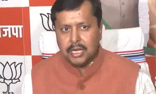बांकीपुर उपचुनाव: नितिन नवीन ने BJP उम्मीदवार नीरज कुमार सिन्हा का किया समर्थन, बताया समर्पित कार्यकर्ता बांकीपुर उपचुनाव: नितिन नवीन ने BJP उम्मीदवार नीरज कुमार सिन्हा का किया समर्थन, बताया समर्पित कार्यकर्ता