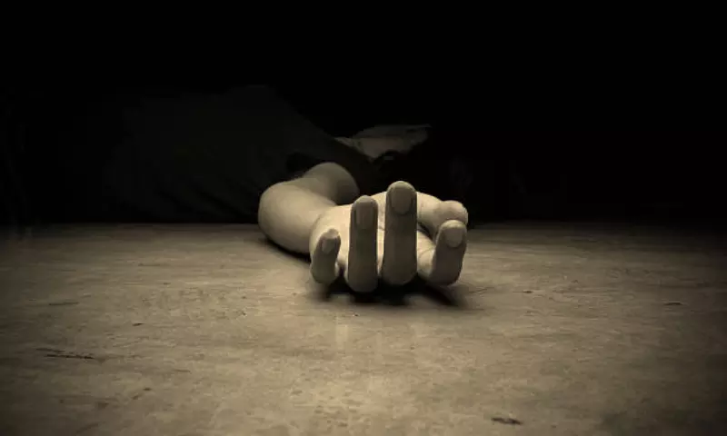 Assam: गुवाहाटी में किराए के घर में 22 साल की महिला फंदे से लटकी मिली Assam: गुवाहाटी में किराए के घर में 22 साल की महिला फंदे से लटकी मिली
