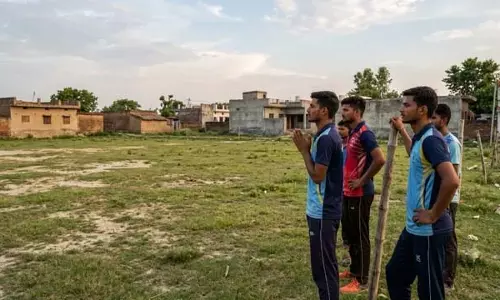 मैदान की आस में अमेठी के युवा, योजना बनी फाइलों की शोभा मैदान की आस में अमेठी के युवा, योजना बनी फाइलों की शोभा