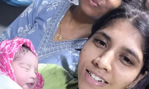 दुरंतो एक्सप्रेस में गूंजी किलकारी, नर्स की सूझबूझ से सुरक्षित हुई डिलीवरी