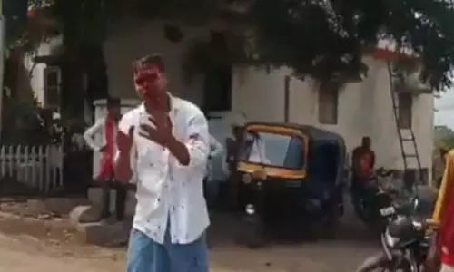 मकान निर्माण विवाद में पिता-पुत्र से मारपीट, एक आरोपी गिरफ्तार