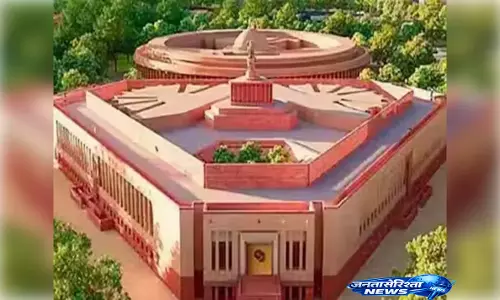 विधेयकों के बीच सियासी टकराव तय, विपक्ष के सवालों का जवाब देगी सरकार विधेयकों के बीच सियासी टकराव तय, विपक्ष के सवालों का जवाब देगी सरकार