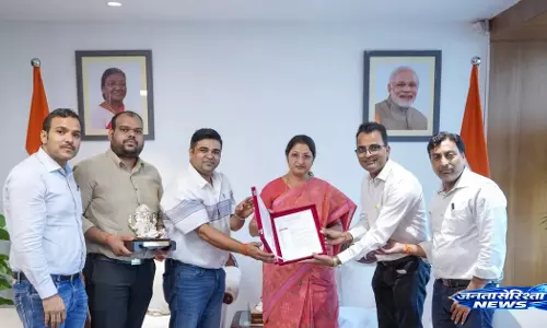 Uttar Pradesh युवा व्यापार मंडल से मिलीं केंद्रीय मंत्री, व्यापारियों के हितों पर हुई चर्चा Uttar Pradesh युवा व्यापार मंडल से मिलीं केंद्रीय मंत्री, व्यापारियों के हितों पर हुई चर्चा