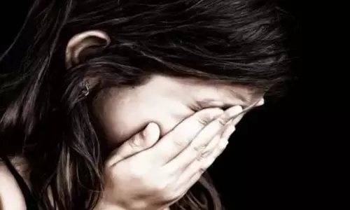 आरोपी के खिलाफ संबंधित धाराओं और पॉक्सो (POCSO) एक्ट के तहत सख्त कानूनी कार्रवाई की जा रही आरोपी के खिलाफ संबंधित धाराओं और पॉक्सो (POCSO) एक्ट के तहत सख्त कानूनी कार्रवाई की जा रही