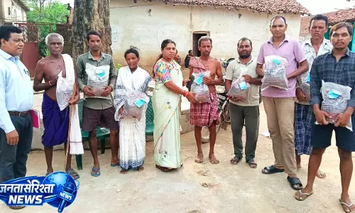 खरीफ सीजन में फसल विविधीकरण को बढ़ावा देने किसानों को वितरित किए गए उड़द बीज खरीफ सीजन में फसल विविधीकरण को बढ़ावा देने किसानों को वितरित किए गए उड़द बीज