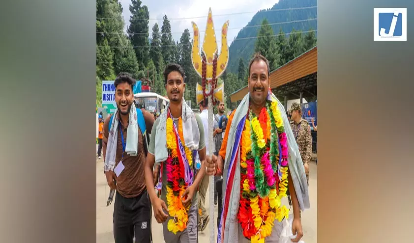 अमरनाथ यात्रा 2026: 11 दिनों में 2.75 लाख से अधिक श्रद्धालुओं ने किए दर्शन अमरनाथ यात्रा 2026: 11 दिनों में 2.75 लाख से अधिक श्रद्धालुओं ने किए दर्शन